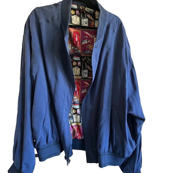 Travel in Style: Bomber Jacket with Adventure-Ready Lining! - Picture 1 of 5